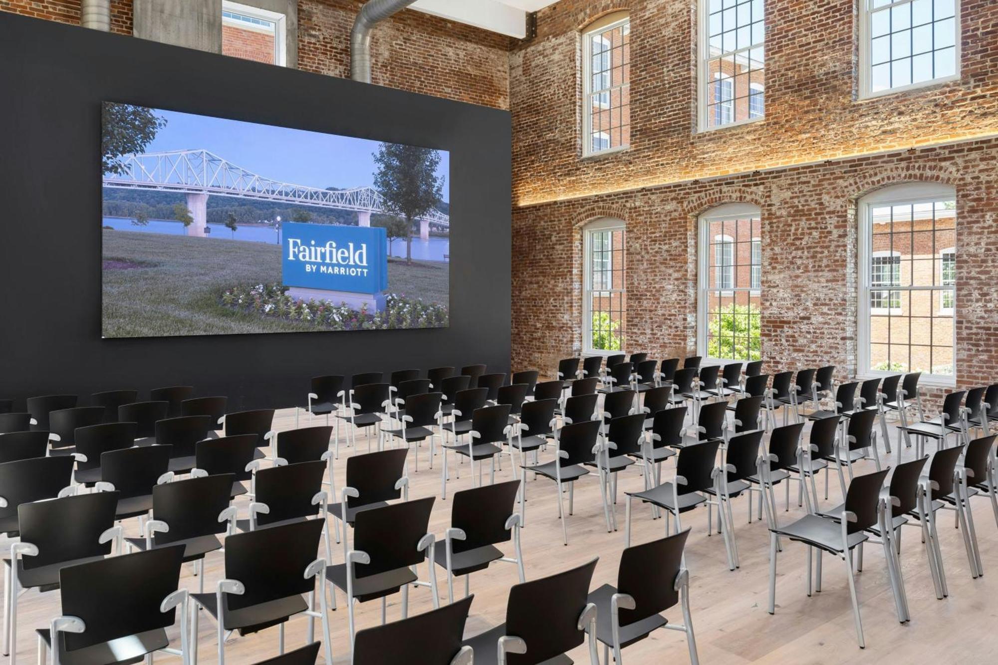 Fairfield Inn & Suites Madison Historic Eagle Cotton Mill Εξωτερικό φωτογραφία