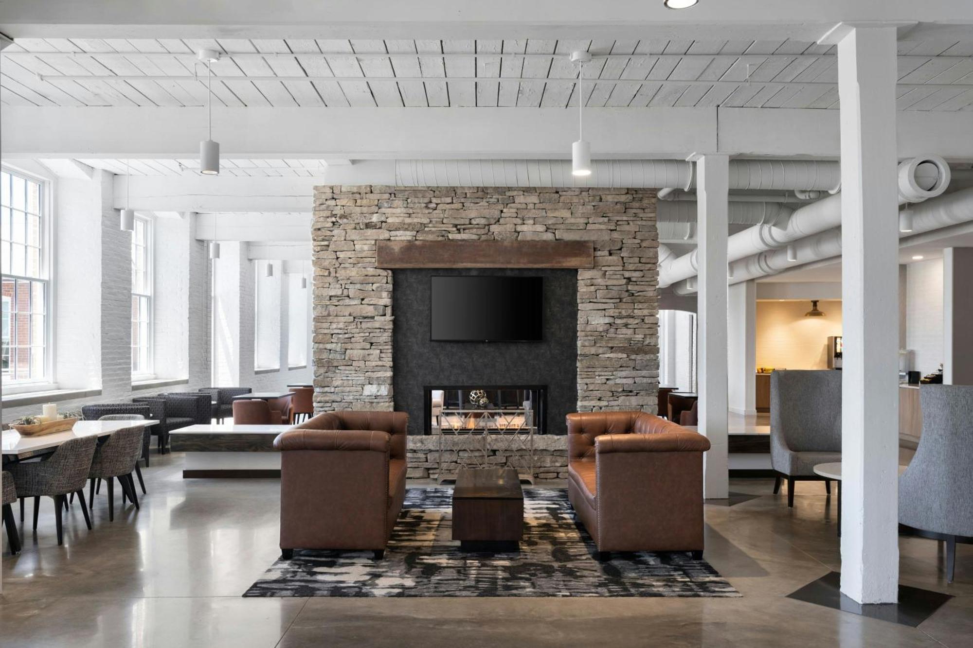 Fairfield Inn & Suites Madison Historic Eagle Cotton Mill Εξωτερικό φωτογραφία