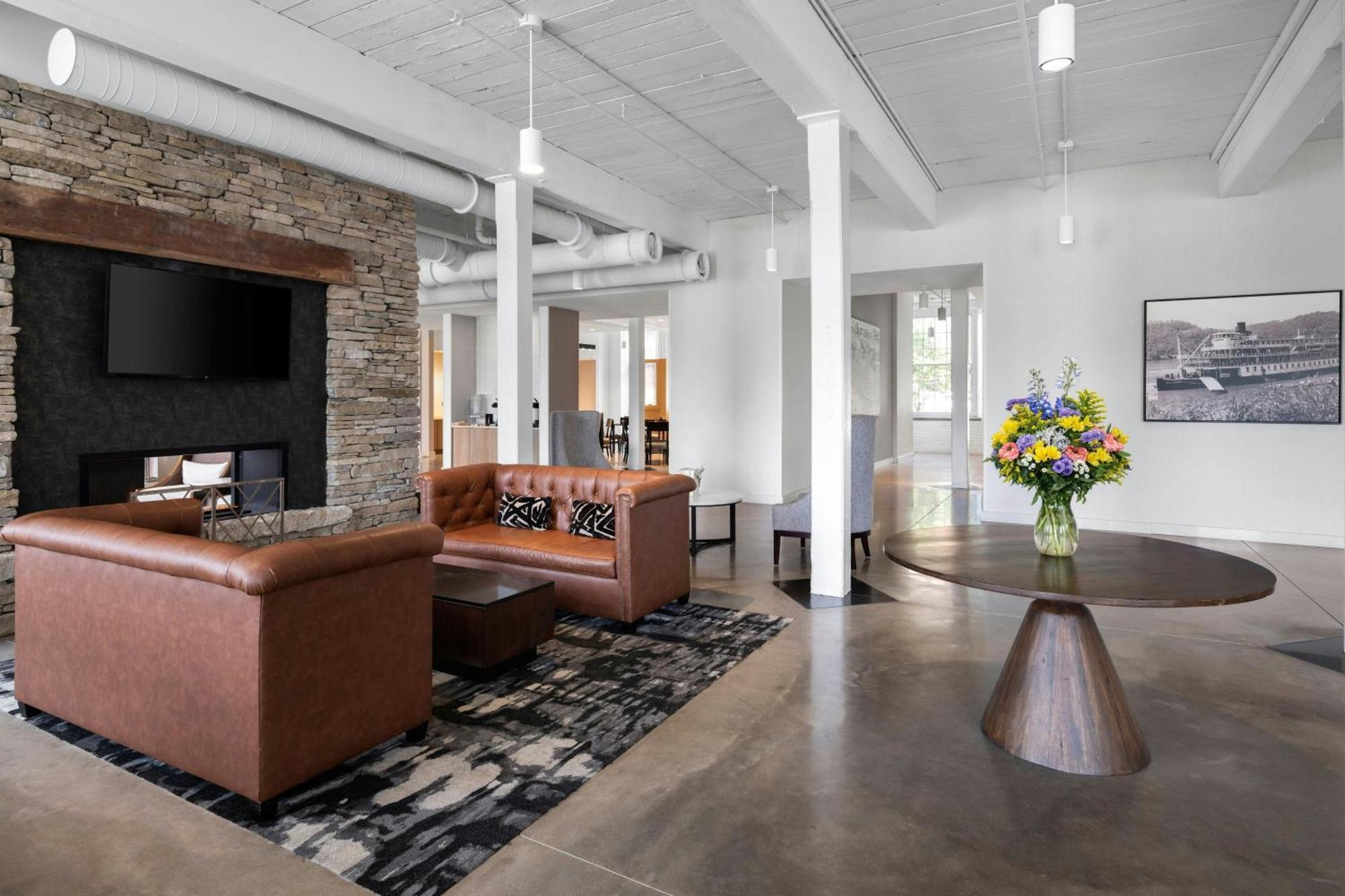 Fairfield Inn & Suites Madison Historic Eagle Cotton Mill Εξωτερικό φωτογραφία